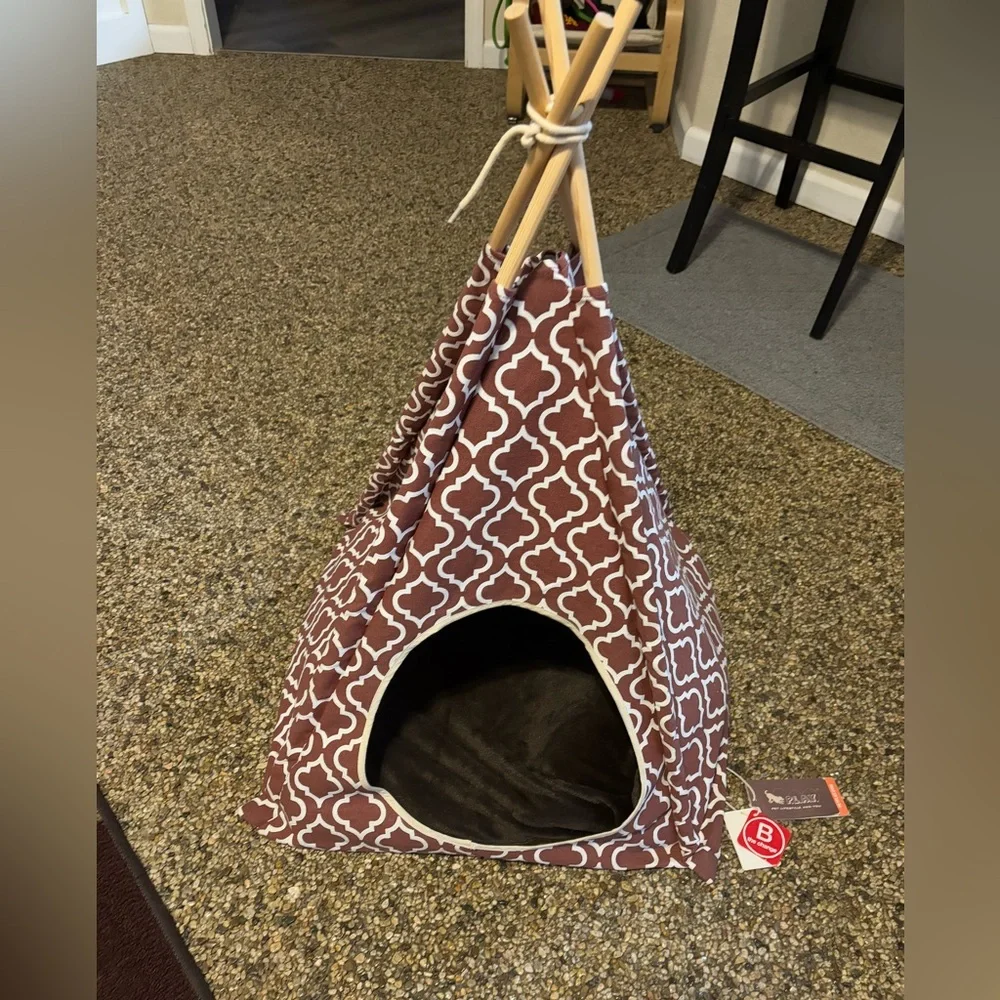 Brand new cat tent